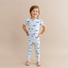 Short Sleeve with Pants Pajamas in Take Off