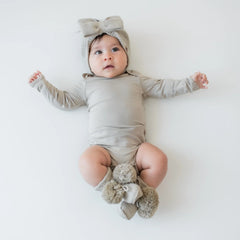 Chunky Knit Bow Headband in Almond