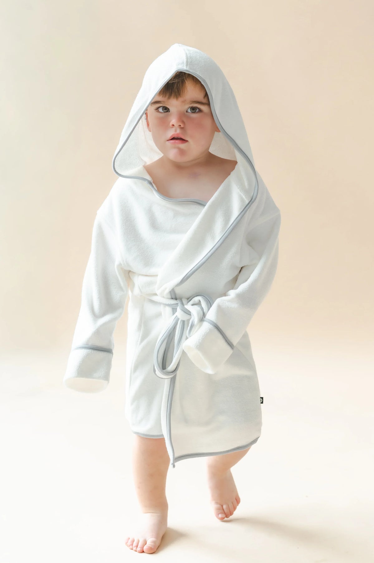 Hooded Bath Robe in Cloud with Storm Trim