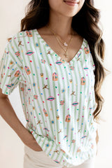 Women's Relaxed Fit V-Neck in Honeydukes