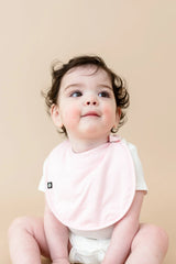 Cushy Bib in Sakura