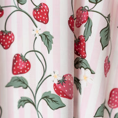 Toddler Blanket in Strawberry Fields 1.0