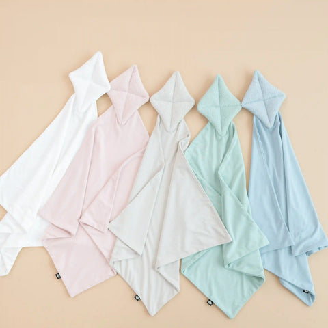 Kite Lovey in Cloud