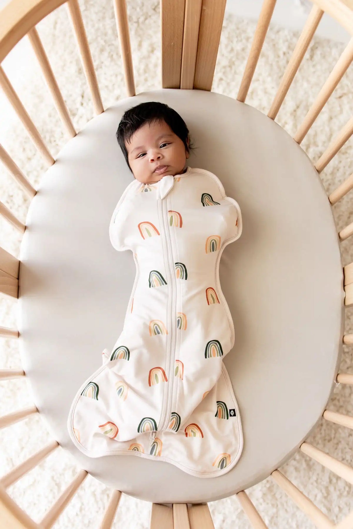 Swaddle Bag in Retro Rainbow 0.5