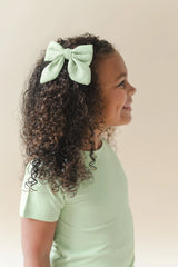 Medium Alligator Clip Bow in Basil