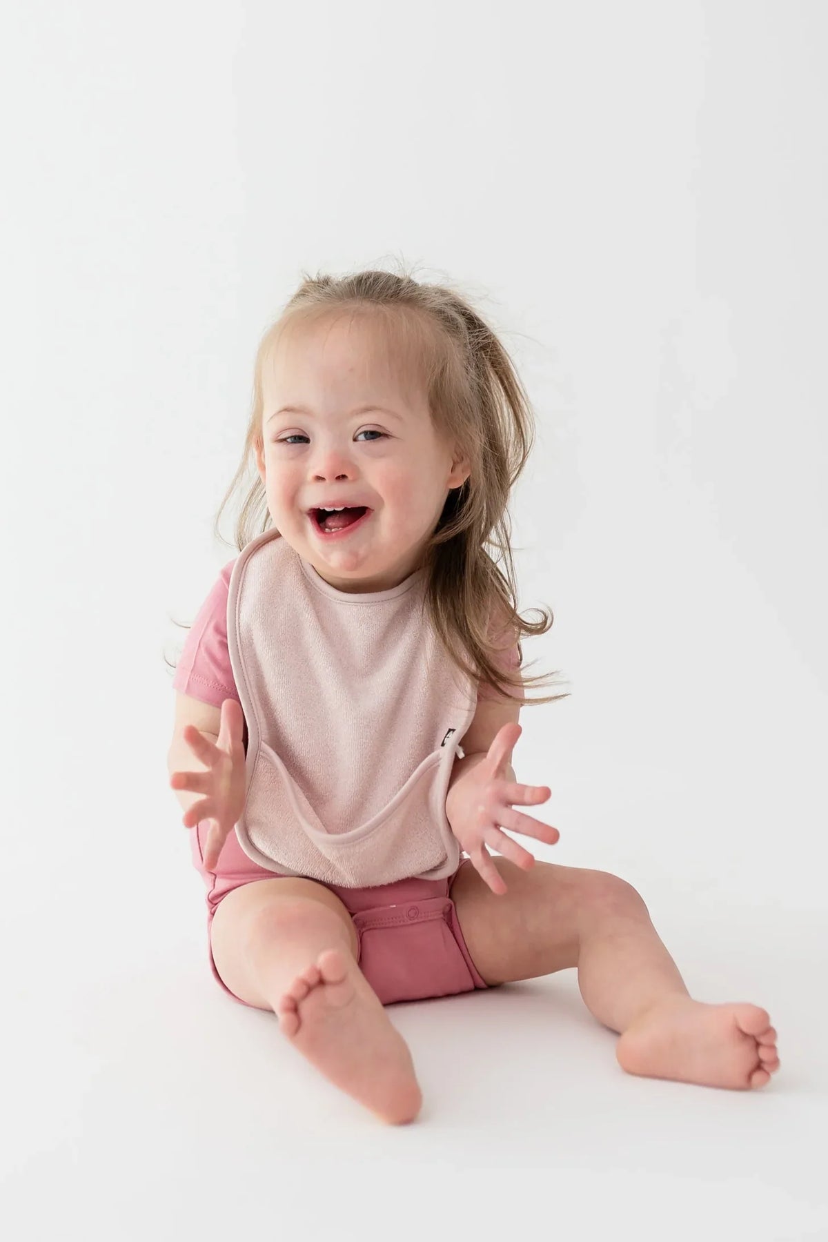 Terry Pocket Bib in Blush